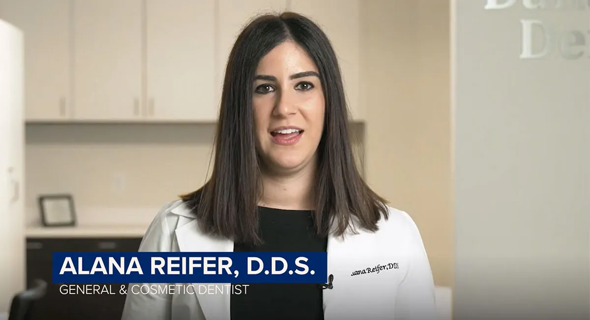 Dr. Alana explaining about teeth whitening